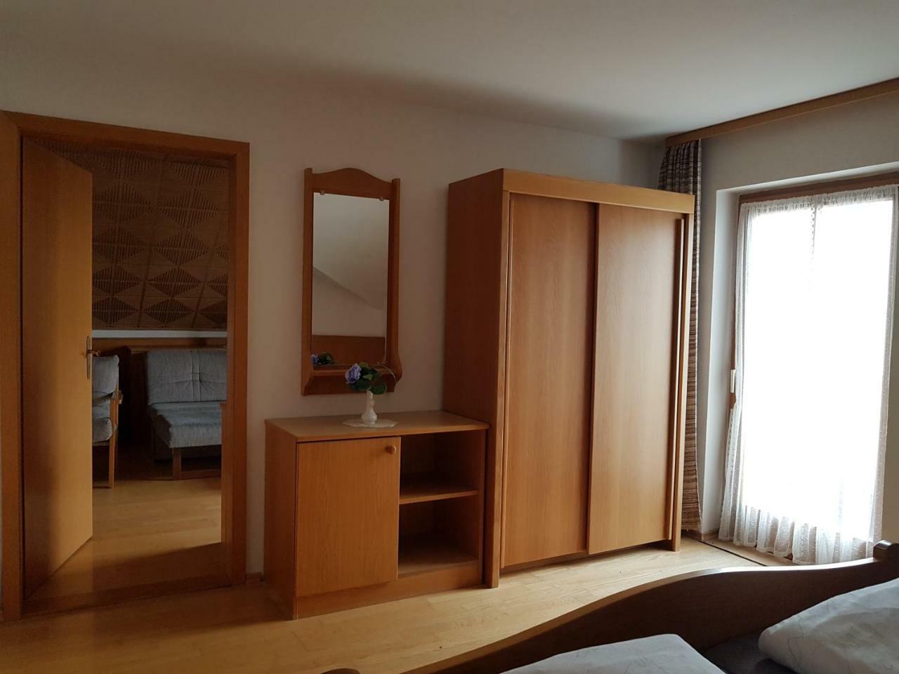 Monteurunterkunft Haus Max & Moritz Bobrach Bagian luar foto